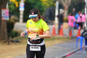 BIB: 42192, 45276
                            <button type="button" onclick="openModal(9918388)" class="btn btn-primary btn-sm float-right btn-popup" data-toggle="modal" data-target=".modal-high-quality">
                        <i class="fas fa-shopping-cart"></i> Add to Cart
                    </button>
                                            <button type="button" onclick="isThisMe(9918388, true)" class="btn btn-success btn-sm float-right btn-popup btn-isme hidden" data-toggle="tooltip" data-placement="bottom" title="นี่คือรูปของคุณใช่ไหม คลิกที่นี่เพื่อเอาเข้าอัลบั้ม">
                        <i class="fas fa-plus"></i> Add to album
                    </button>
                    <button type="button" onclick="isThisMe(9918388, false)" class="btn btn-warning btn-sm float-right btn-popup btn-isnotme hidden">
                        <i class="fas fa-ban"></i> Remove from album
                    </button>